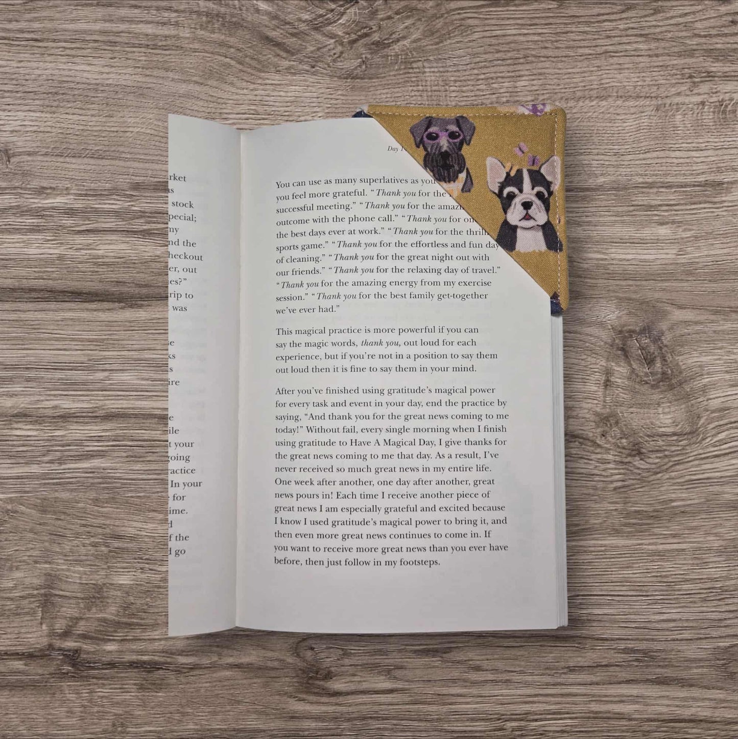 Corner Fabric Bookmark - Paw-some Pals