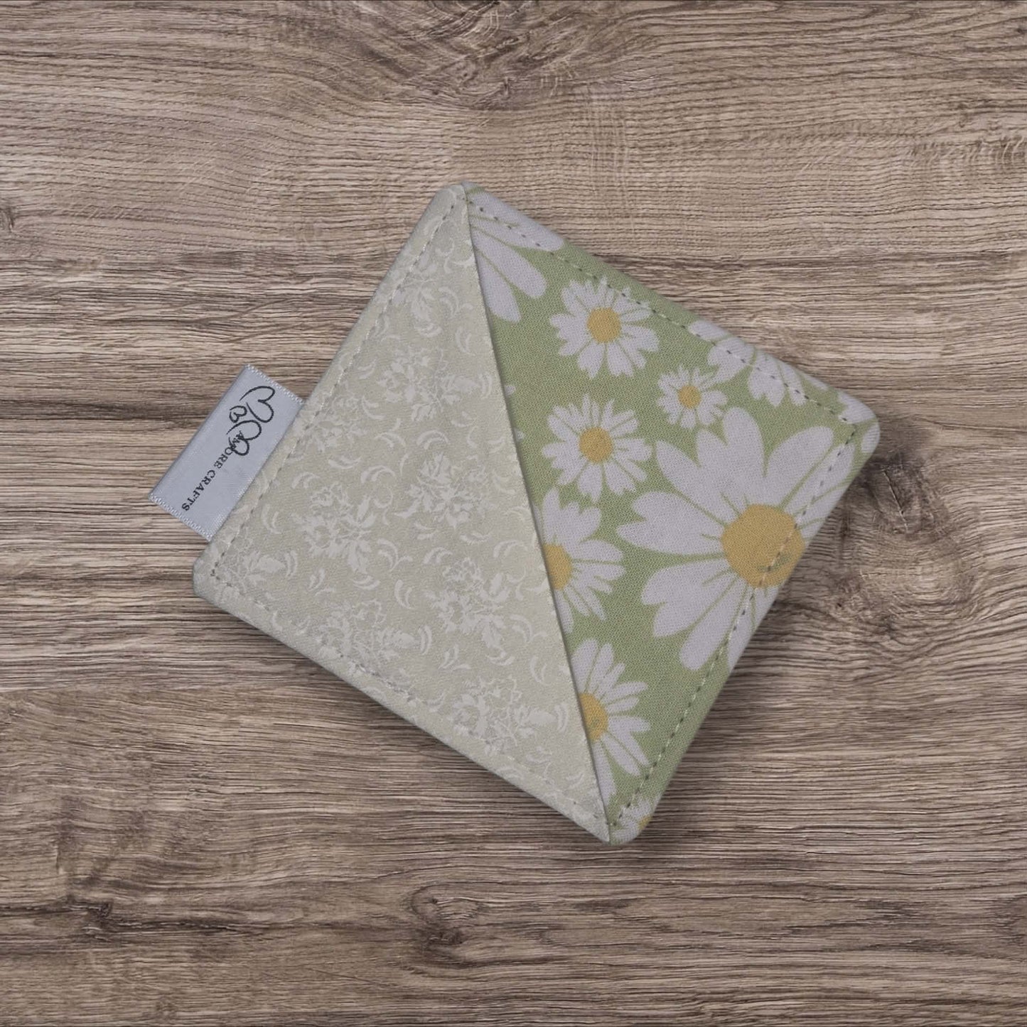 Fabric Corner Bookmark - Sweet Daisies