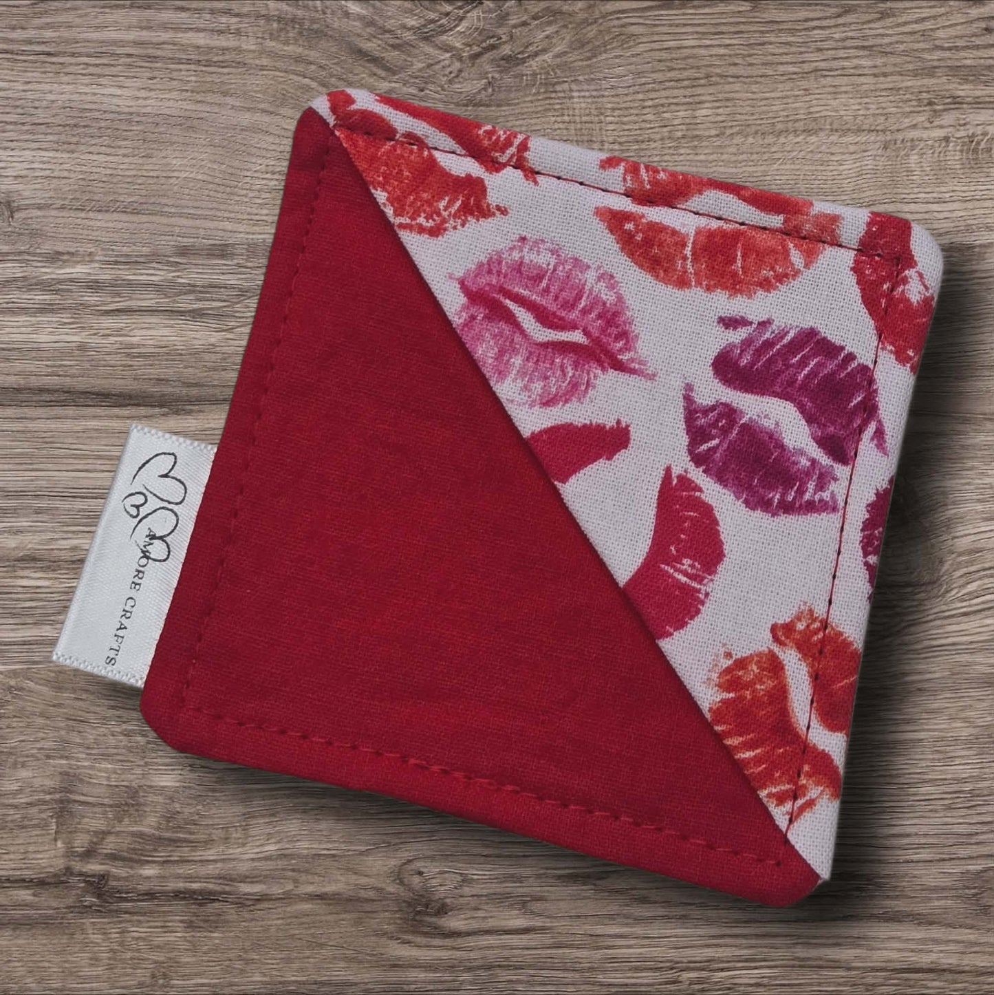 Fabric Corner Bookmark - Sweet Kisses on White