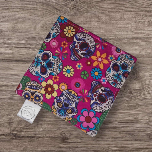 Jar Opener - Skulls on Pink