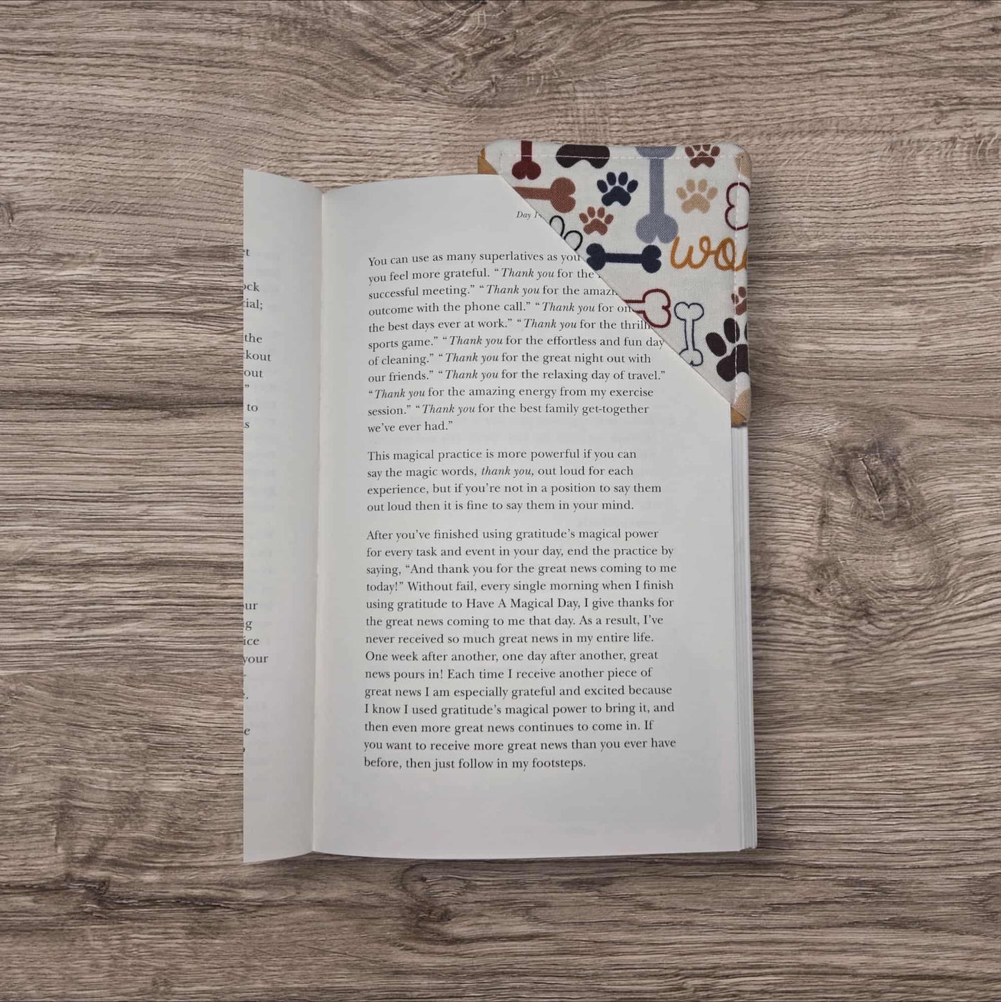 Corner Fabric Bookmark - Woof